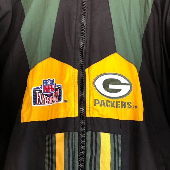 SOLD - Vintage Pro Player Reversable Greenbay Coat - Picture 2 of 8
